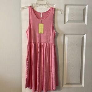 Longyuan Dress size M pink color brand new with pockets very soft